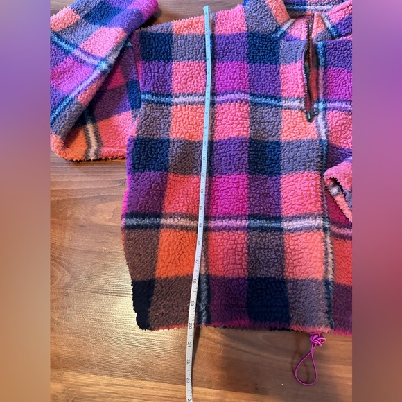 American Eagle Cropped Half Zip Sweater. Size M - Picture 7 of 10